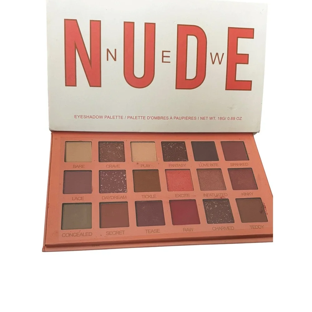 New Eyeshadow Palette 18 Highly Pigmented Shades Matte Shimmer Glitter 18g